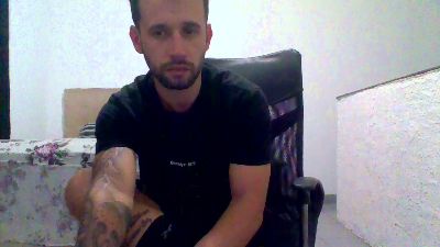 Maickysurf live cam on Cam4