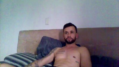 Maickysurf live cam on Cam4