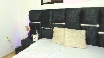 Maidycute2 live cam on Cam4