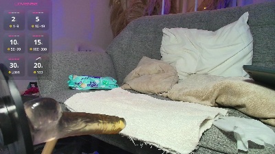 Maii_luna live cam on Cam4
