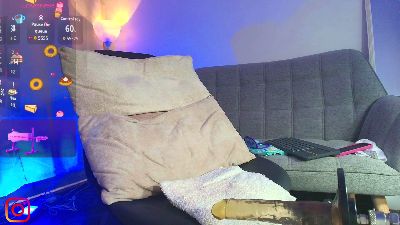 Maii_luna live cam on Cam4