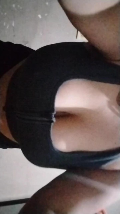 Maiilu24 live cam on Cam4