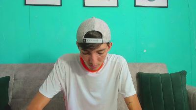 Maikol_Ortiz live cam on Cam4