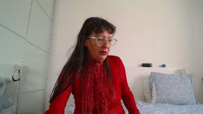 MaitresseElsa live cam on Cam4