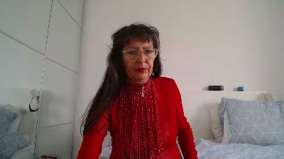 MaitresseElsa live cam on Cam4