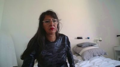 MaitresseElsa live cam on Cam4