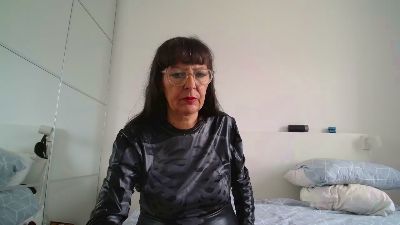 MaitresseElsa live cam on Cam4