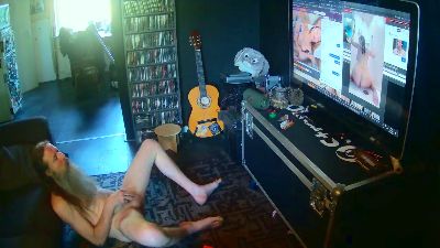 Make_me_hard_ live cam on Cam4