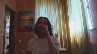MakedaCarlini live cam on Cam4