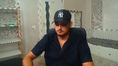 MalakaiFrost live cam on Cam4