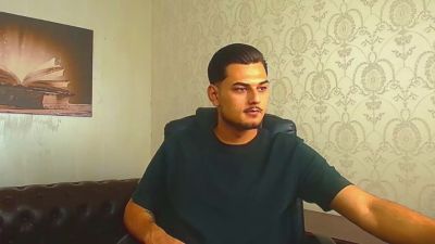 MalakaiFrost live cam on Cam4