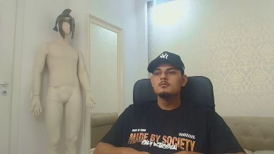 MalakaiFrost live cam on Cam4