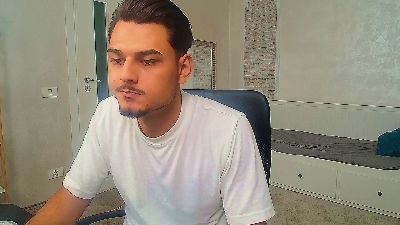MalakaiFrost live cam on Cam4