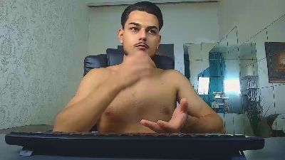 MalakaiFrost live cam on Cam4