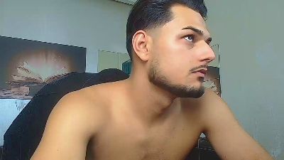 MalakaiFrost live cam on Cam4
