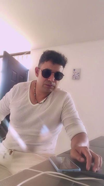 Malepee live cam on Cam4