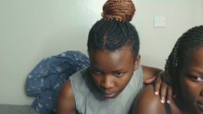 Malia_latifa live cam on Cam4