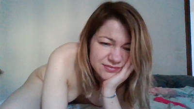 Malika025 live cam on Cam4