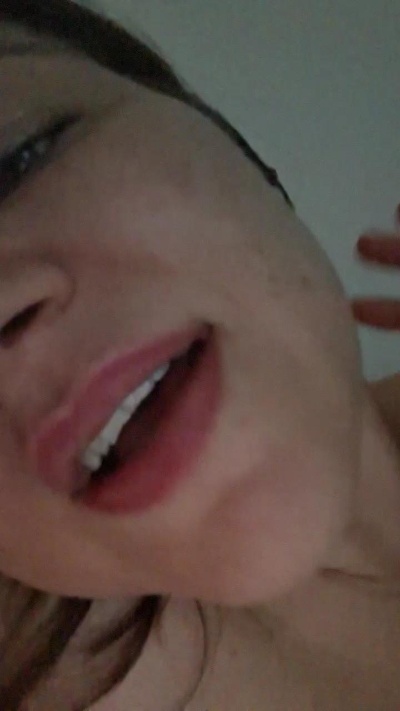Malika025 live cam on Cam4