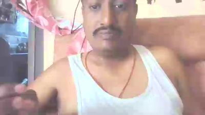 Mallik63040 live cam on Cam4