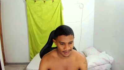 Malone3lg live cam on Cam4
