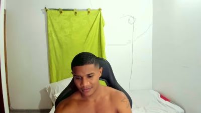 Malone3lg live cam on Cam4