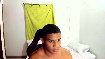 Malone3lg live cam on Cam4