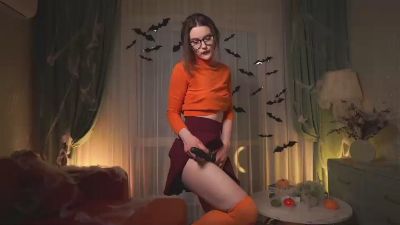 MalvinaWeglage live cam on Cam4