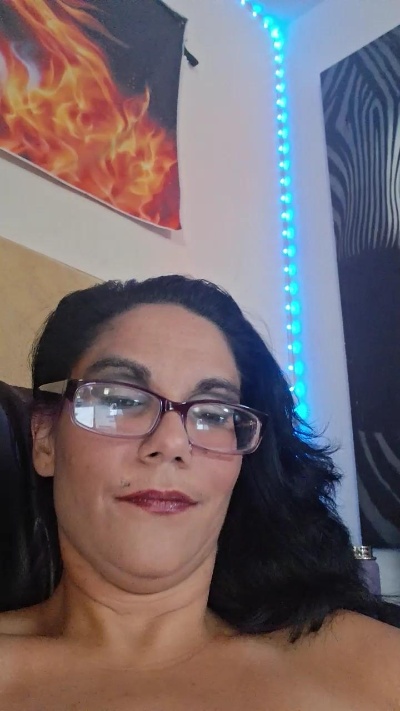 MamaB88 live cam on Cam4