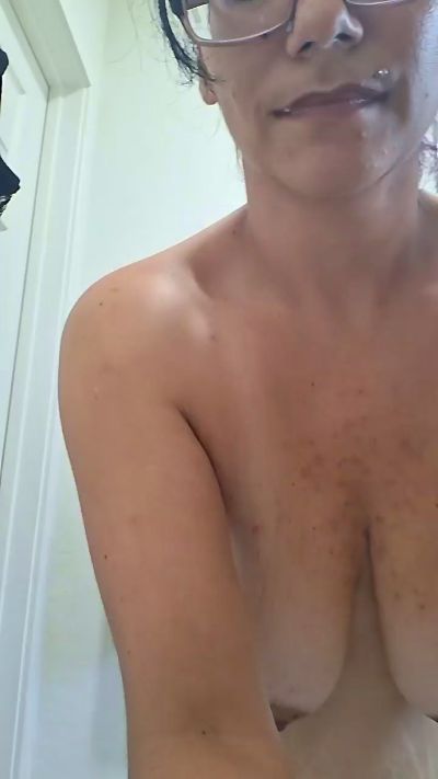 MamaB88 live cam on Cam4