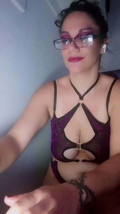 MamaB88 live cam on Cam4
