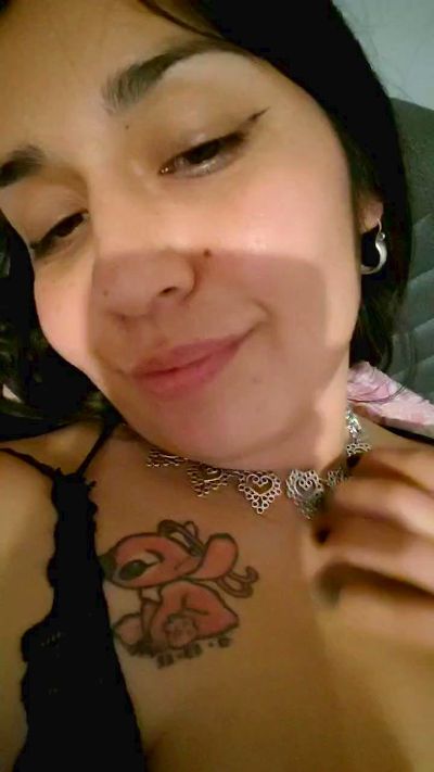 Mamicat live cam on Cam4