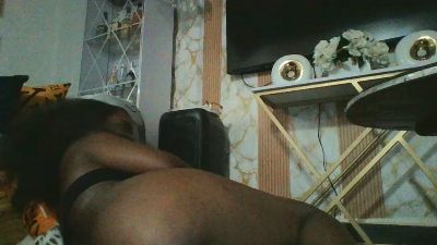 Mamiegentille live cam on Cam4