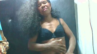 Mamiegentille live cam on Cam4
