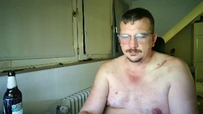 Man_Oel live cam on Cam4