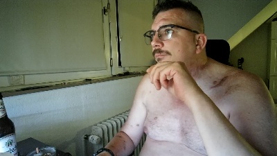 Man_Oel live cam on Cam4