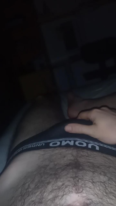 Manbly00 live cam on Cam4