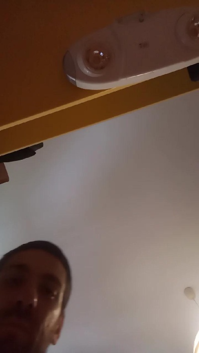 Manbly00 live cam on Cam4