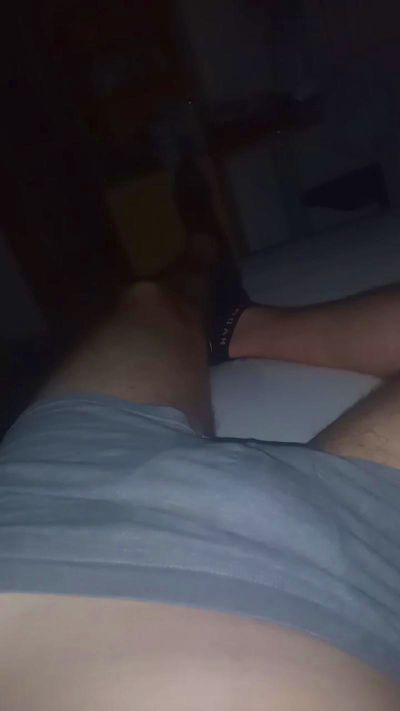 Manbly00 live cam on Cam4