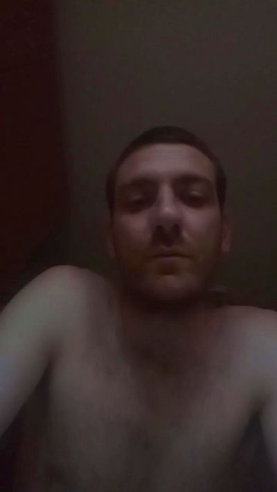 Manbly00 live cam on Cam4