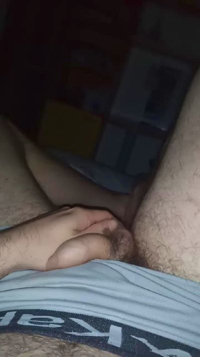 Manbly00 live cam on Cam4