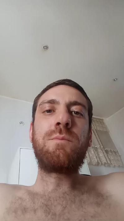 Manbly00 live cam on Cam4