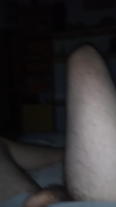 Manbly00 live cam on Cam4