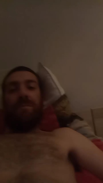 Manbly00 live cam on Cam4