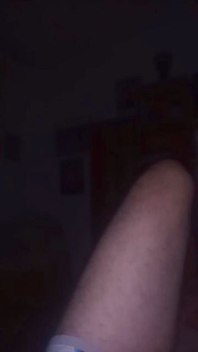Manbly00 live cam on Cam4