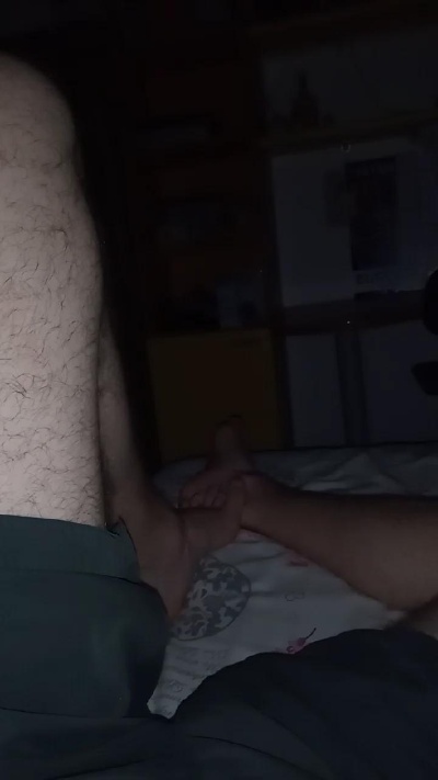 Manbly00 live cam on Cam4