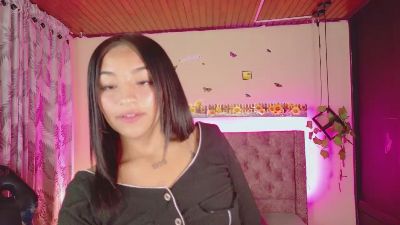 Manelyk_evans live cam on Cam4