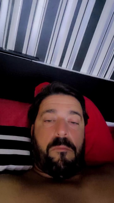 Mango1975 live cam on Cam4