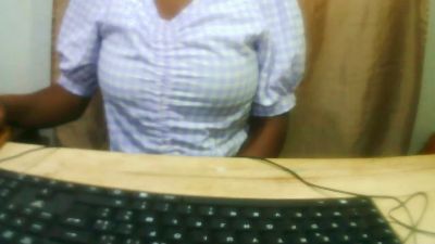 Manjakeli live cam on Cam4