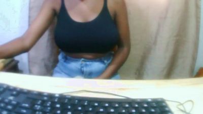 Manjakeli live cam on Cam4
